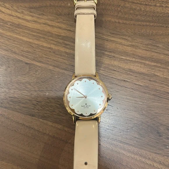 Kate Spade Watch - Picture 2 of 2
